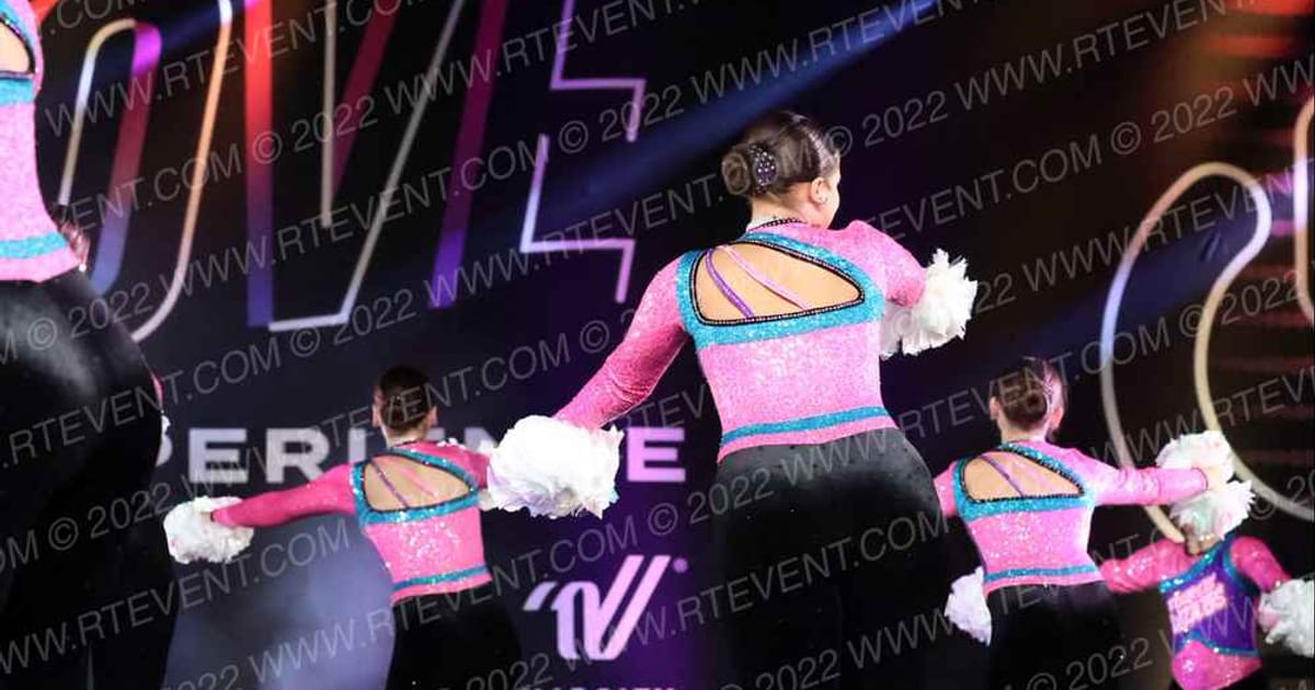 Foursis Dance Academy Foursis Dazzler Dance Team · THE GOOVE WSF