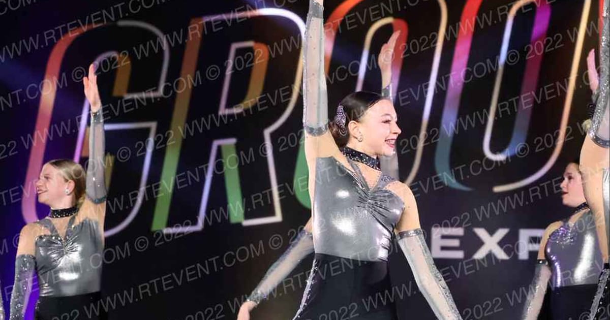 Foursis Dance Academy Foursis Dazzler Dance Team · THE GOOVE WSF