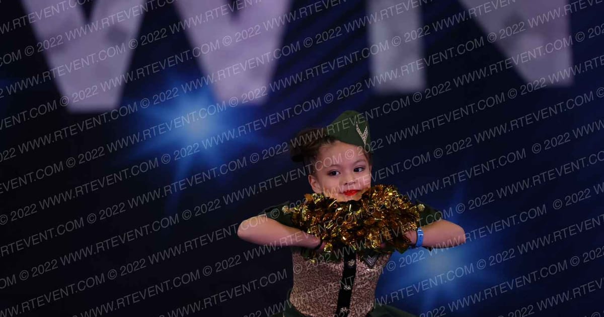 OC Elite Cheer OC ELITE FLURRY · Cali Crown