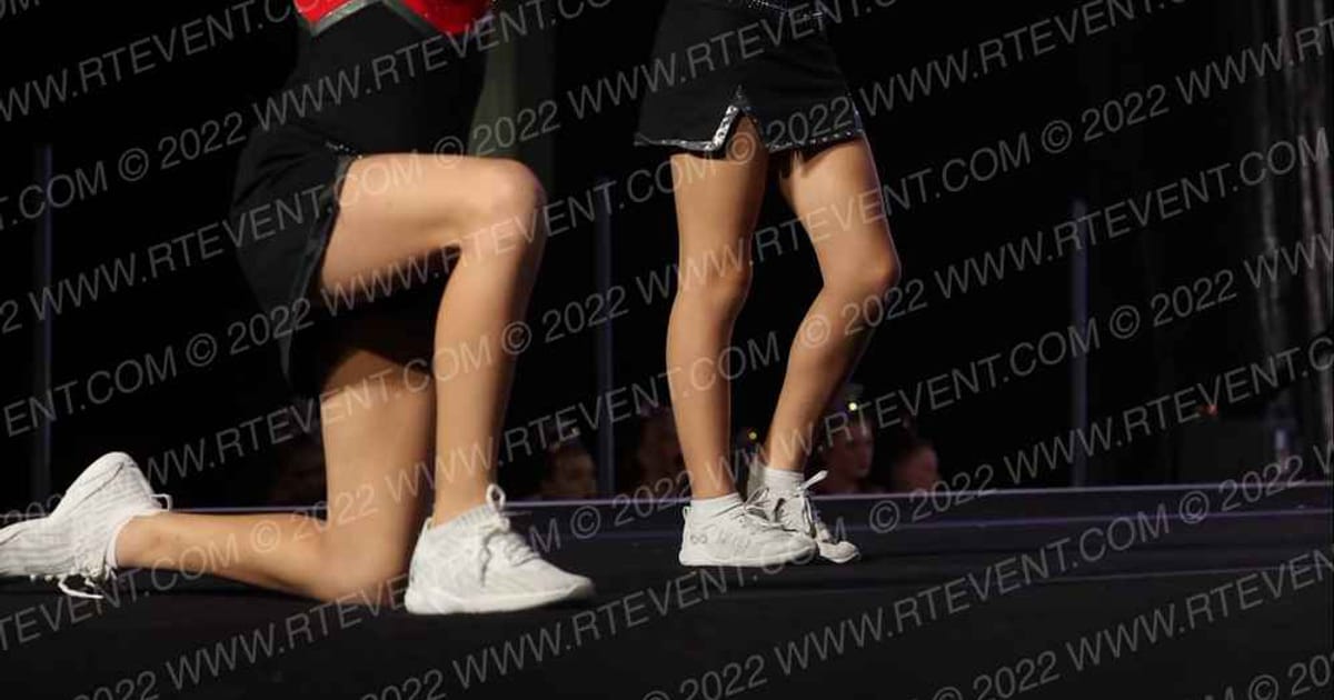 Woodlands Elite - Cincinnati Cherry Bombs · WSF Louisville