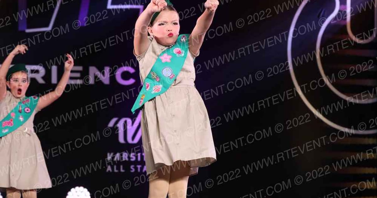 Rainbow Dance Academy MINI HIP HOP · THE GOOVE WSF