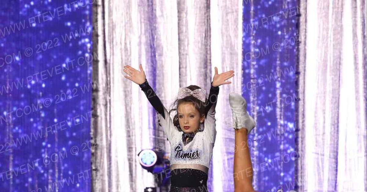 Premier Athletics - Knoxville West Mako Sharks · WSF Louisville