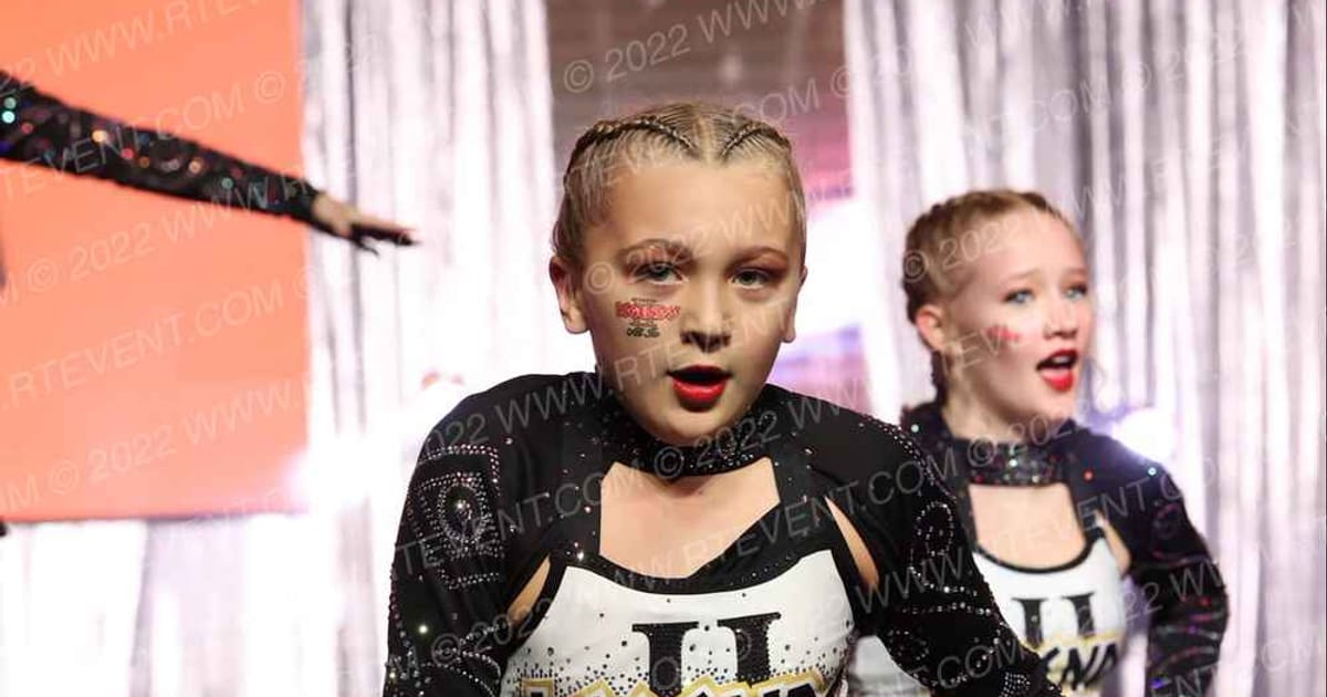 Legends Cheer Academy II Black Diamond Divas · WSF Louisville