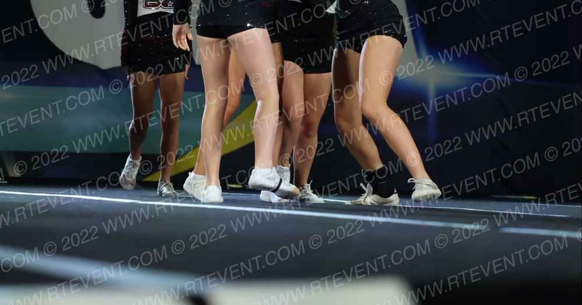 Brandon All-Stars Wesley Chapel White Diamonds · CHEERSPORT Tampa Classic DIDII