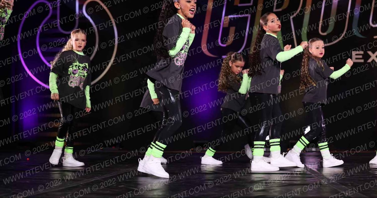 The Vision Dance Center Mini Hip Hop · THE GOOVE WSF