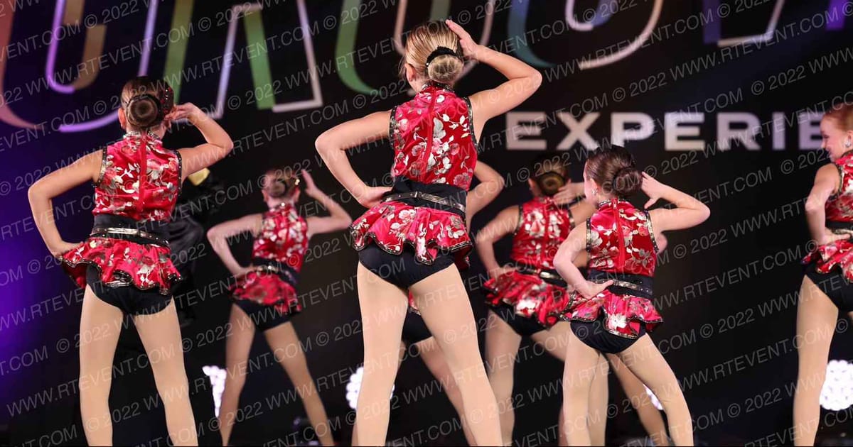 Foursis Dance Academy Foursis Dazzler Dynamite Dance Team · THE GOOVE WSF