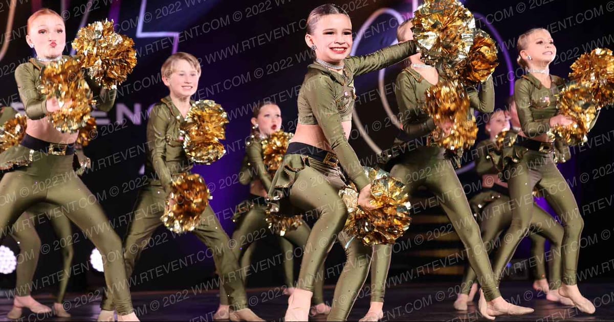 Foursis Dance Academy Foursis Dazzler Dynamite Dance Team · THE GOOVE WSF