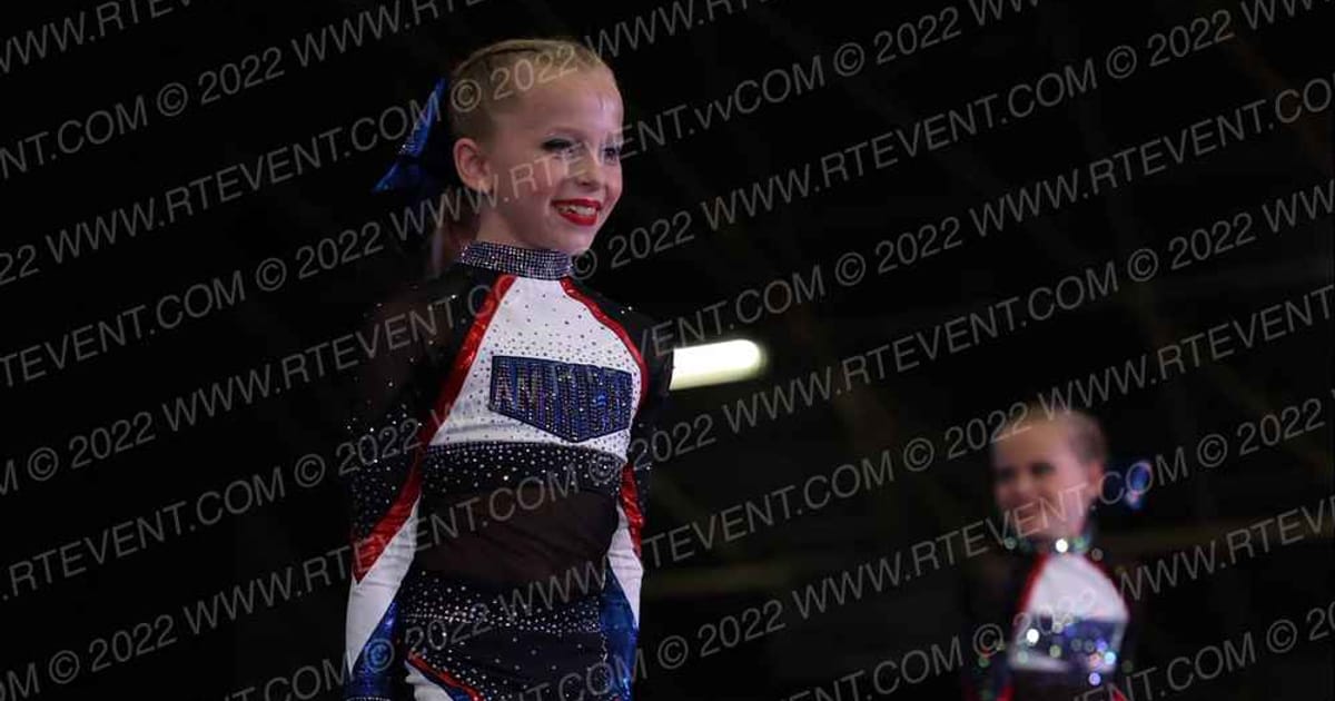 American Cheer YOUTH WHITE · Cali Crown