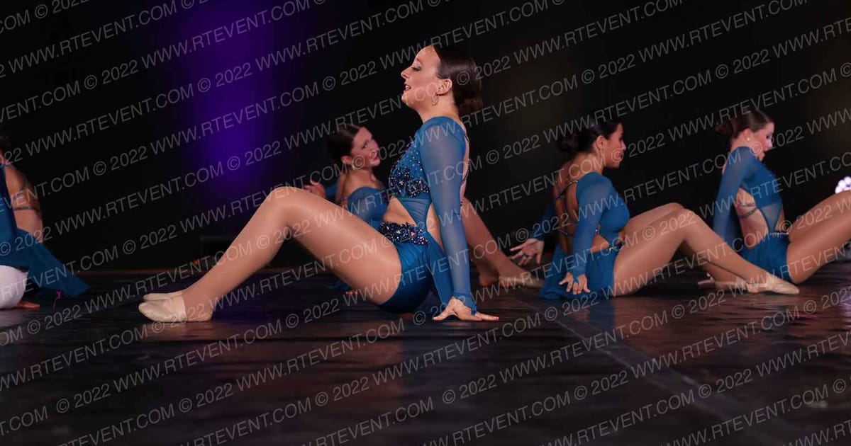 Star Performance Centre Senior Small Lyrical · THE GOOVE WSF