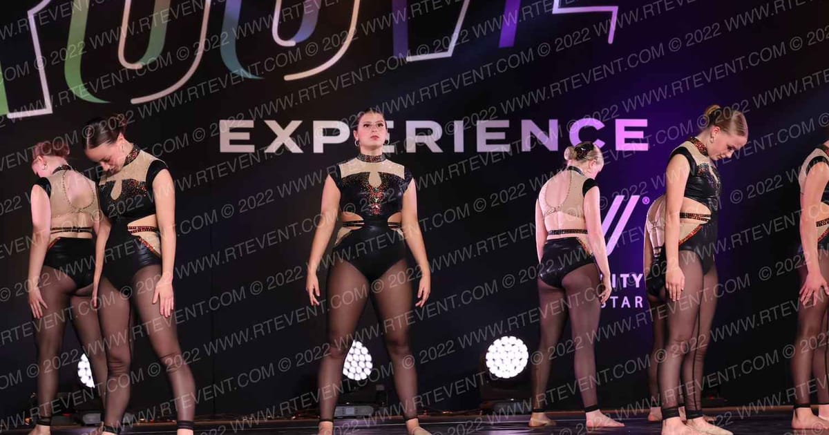Foursis Dance Academy Foursis Dazzler Dance Team · THE GOOVE WSF