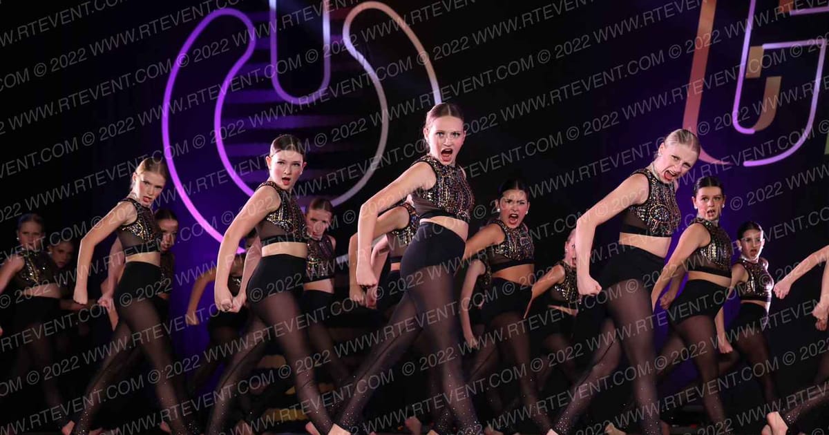 Foursis Dance Academy Foursis Dazzlerette Dance Team · THE GOOVE WSF