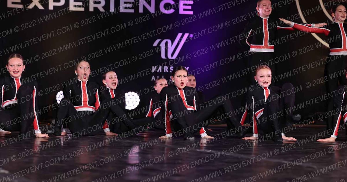 Foursis Dance Academy Foursis Dazzlerette Dance Team · THE GOOVE WSF