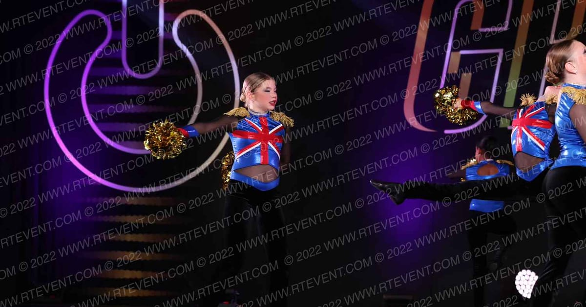 Star Performance Centre Youth Large Pom · THE GOOVE WSF