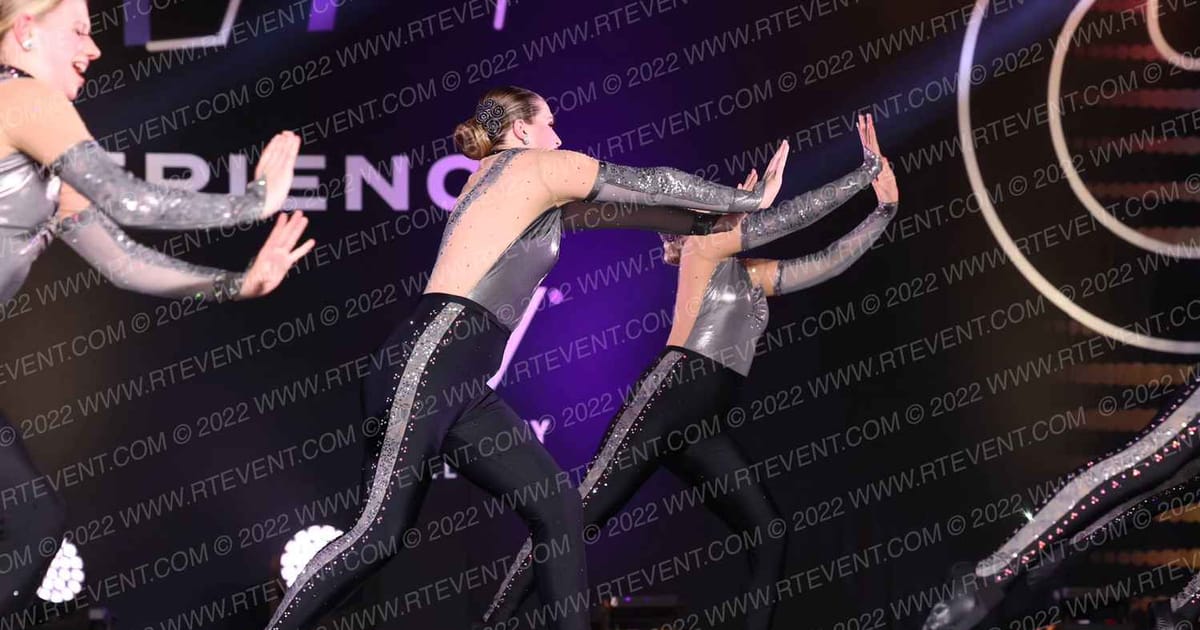 Foursis Dance Academy Foursis Dazzler Dance Team · THE GOOVE WSF