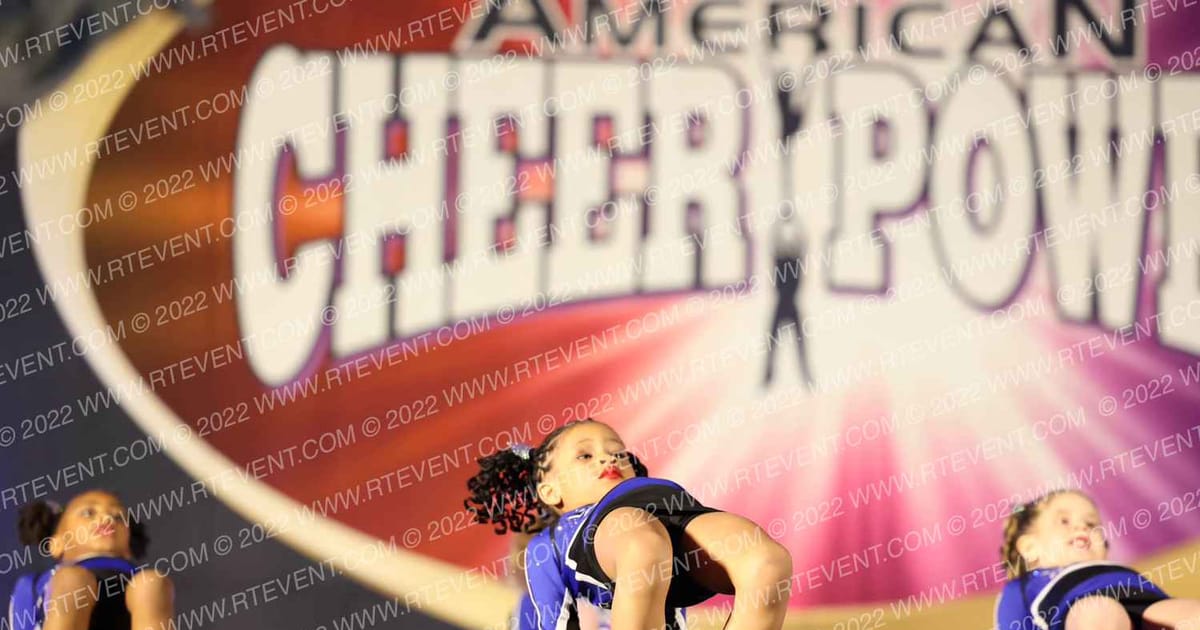 Buckeye Cheer Elite Wonder Cats · Cheer Power Holiday Showdown Columbus