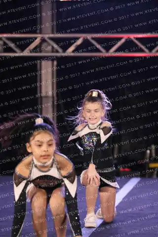 Cats Cheerleading Sparkle Kitties