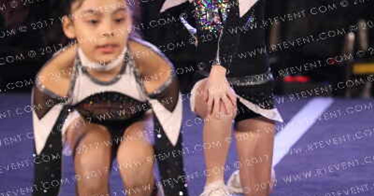 Cats Cheerleading Sparkle Kitties · Trenton Grand