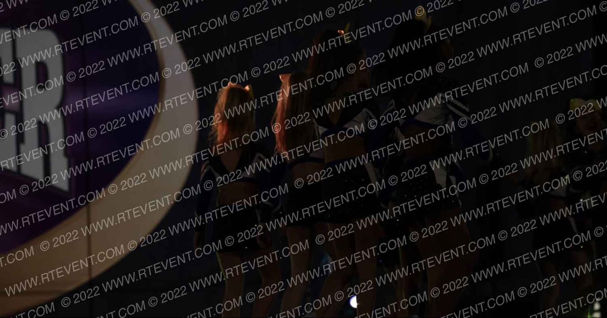 World Elite Glam Girls · Cheer Power Holiday Showdown Columbus