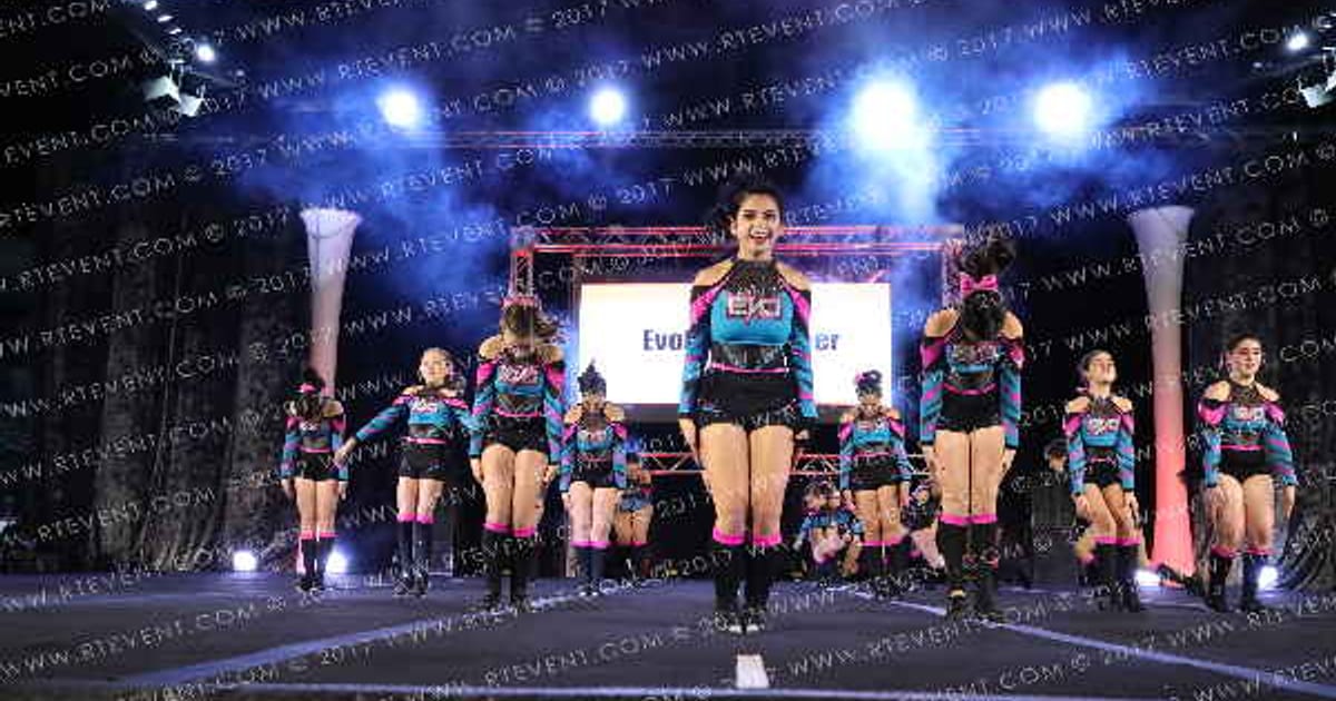 Evolution Cheer Lady Luck · Trenton Grand