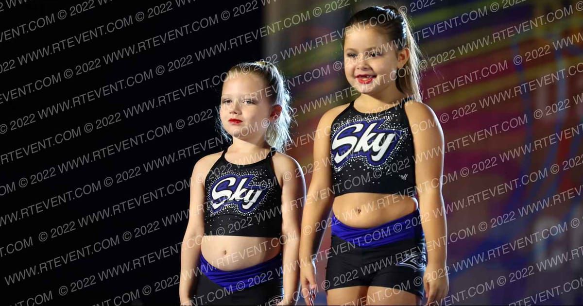 Zone Cheer All-Stars Sky · Spirit Cheer Orlando