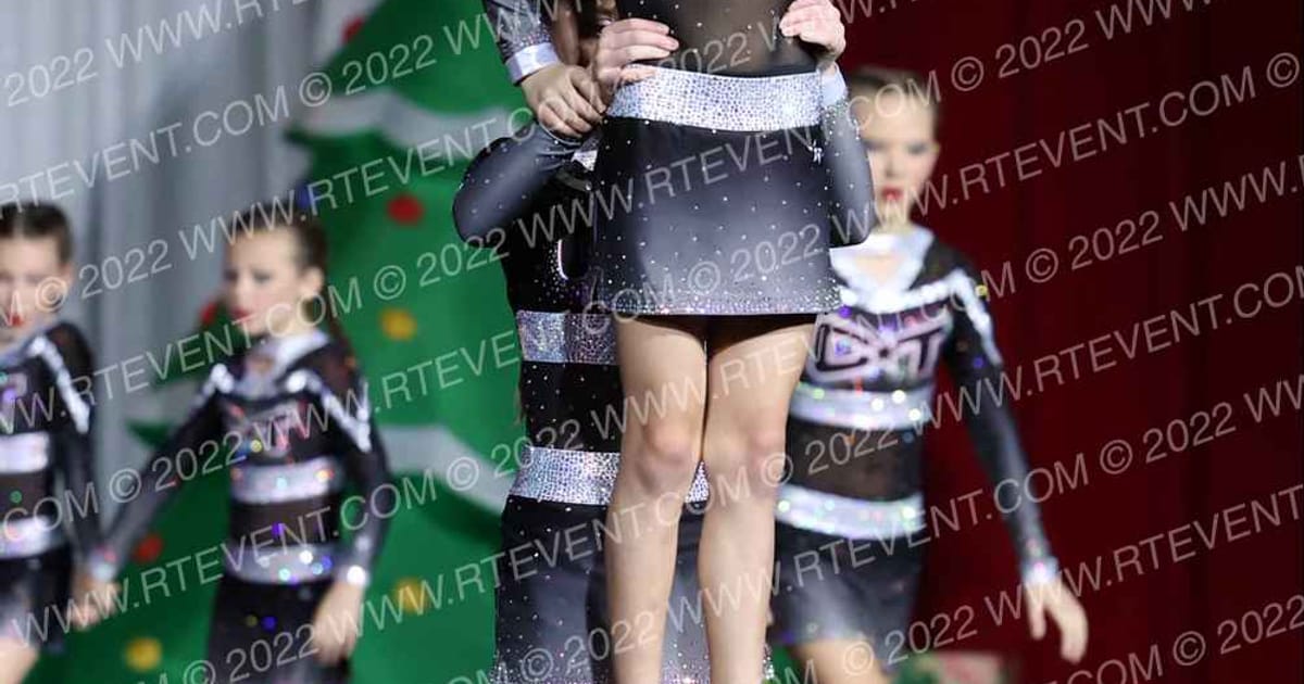 Cheer Town USA SMOKE · NCA Holiday Classic