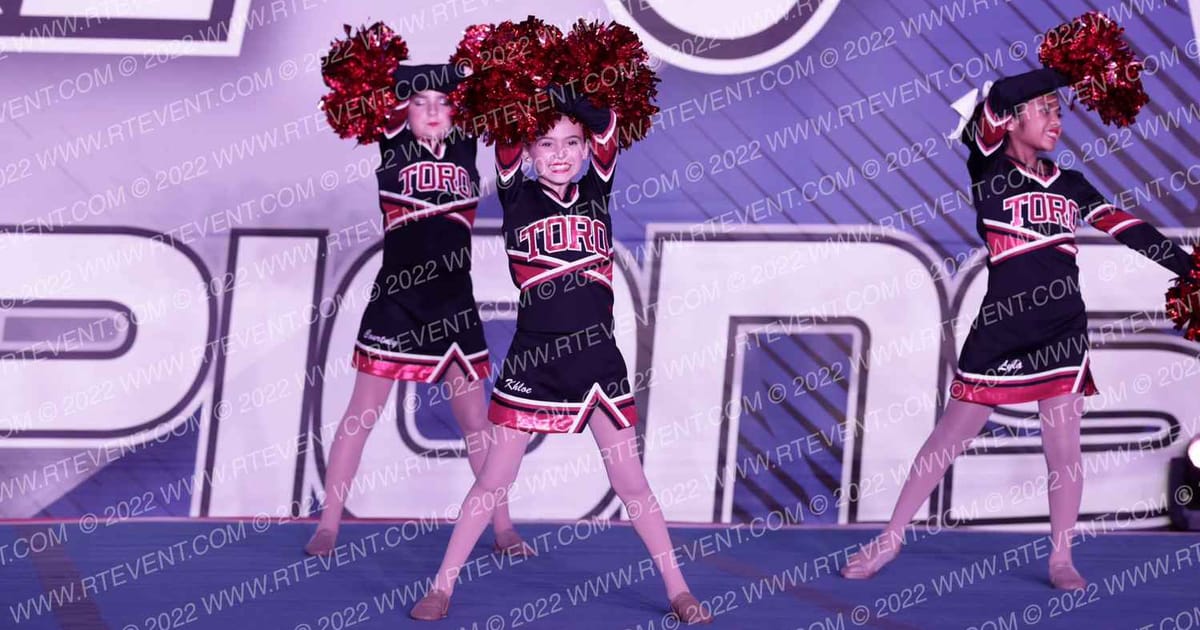 TORO BULLS PEE WEE CHEER · Showdown At The Bay