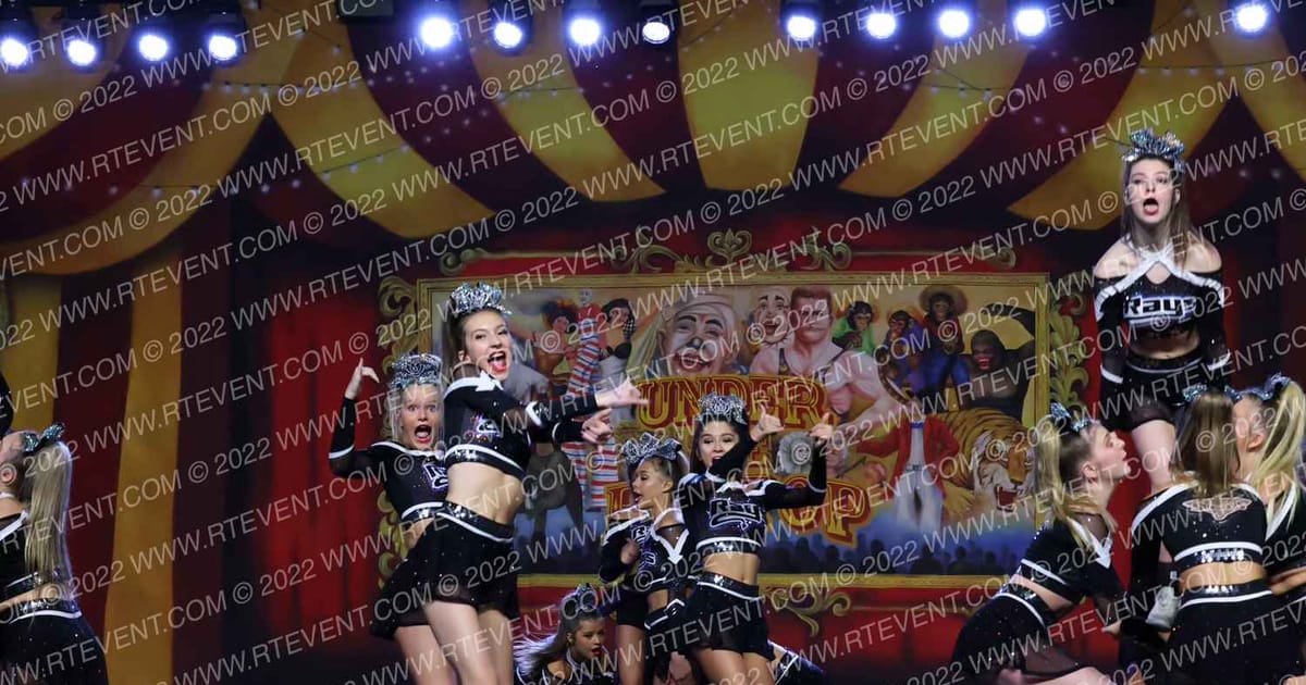 The Stingray All Stars Obsidian · Battle under the Big Top