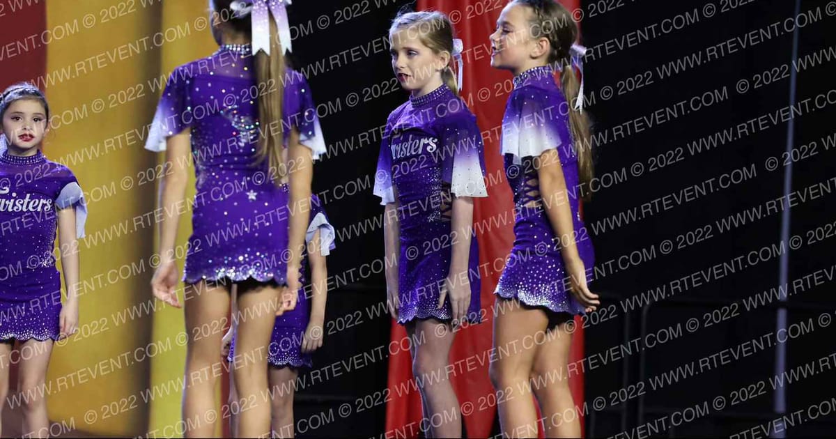 Knoxville Twisters Frost · Battle under the Big Top