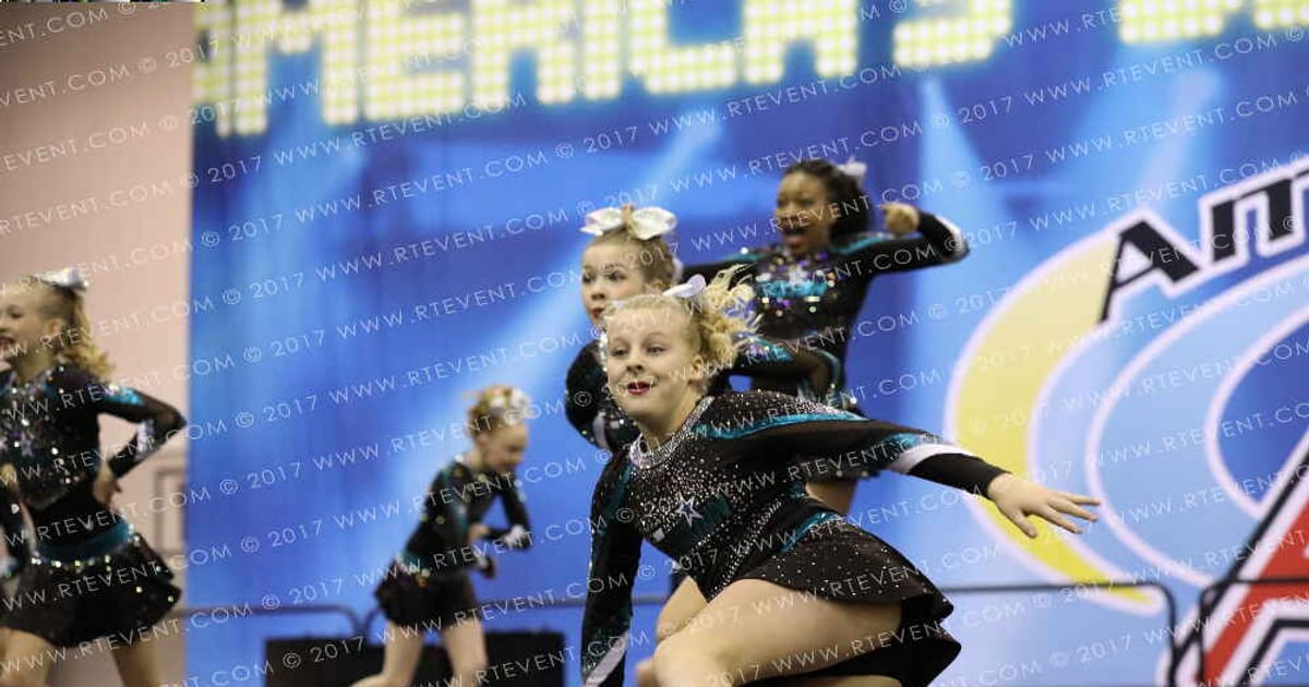 Cheer Fusion Elite Youth Lightning · Americas Best Indy Challenge