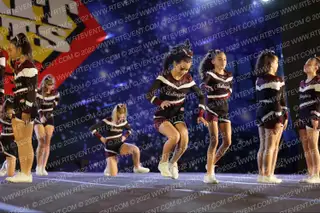 Arlington Pop Warner Queen B's