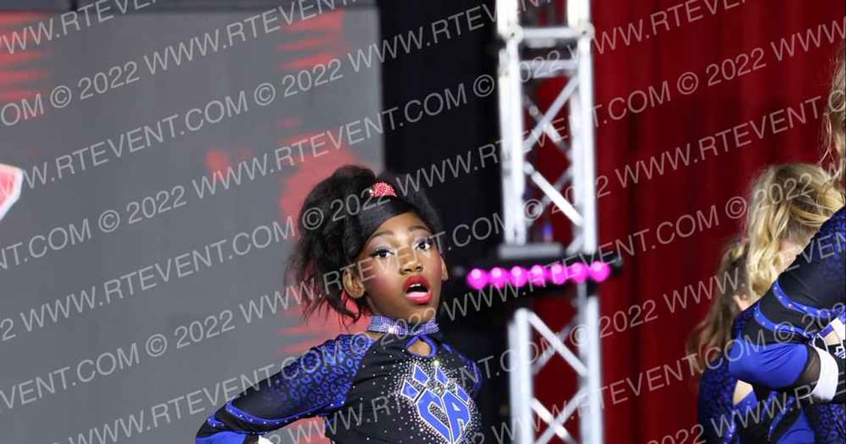 Cheer Athletics - Dallas DivaCats · NCA Holiday Classic