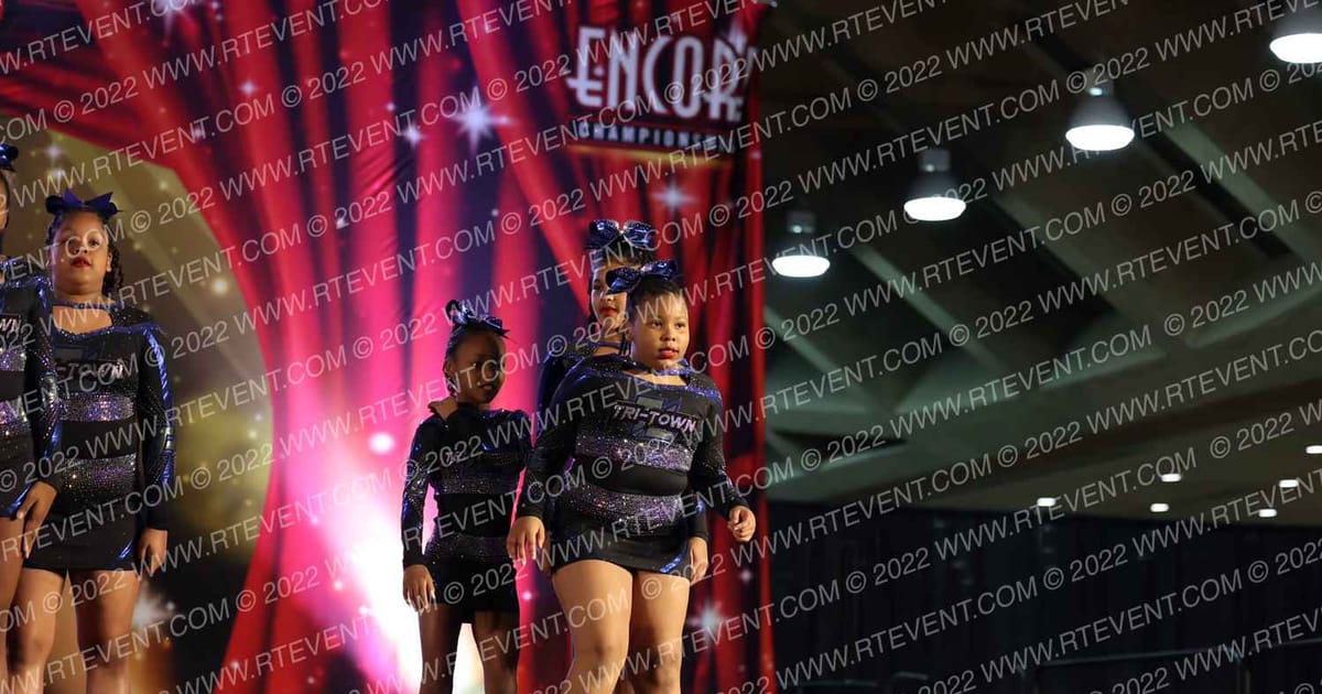 Tri-Town Competitive Cheerleading Cyclones · Encore Baltimore Showdown DIDII