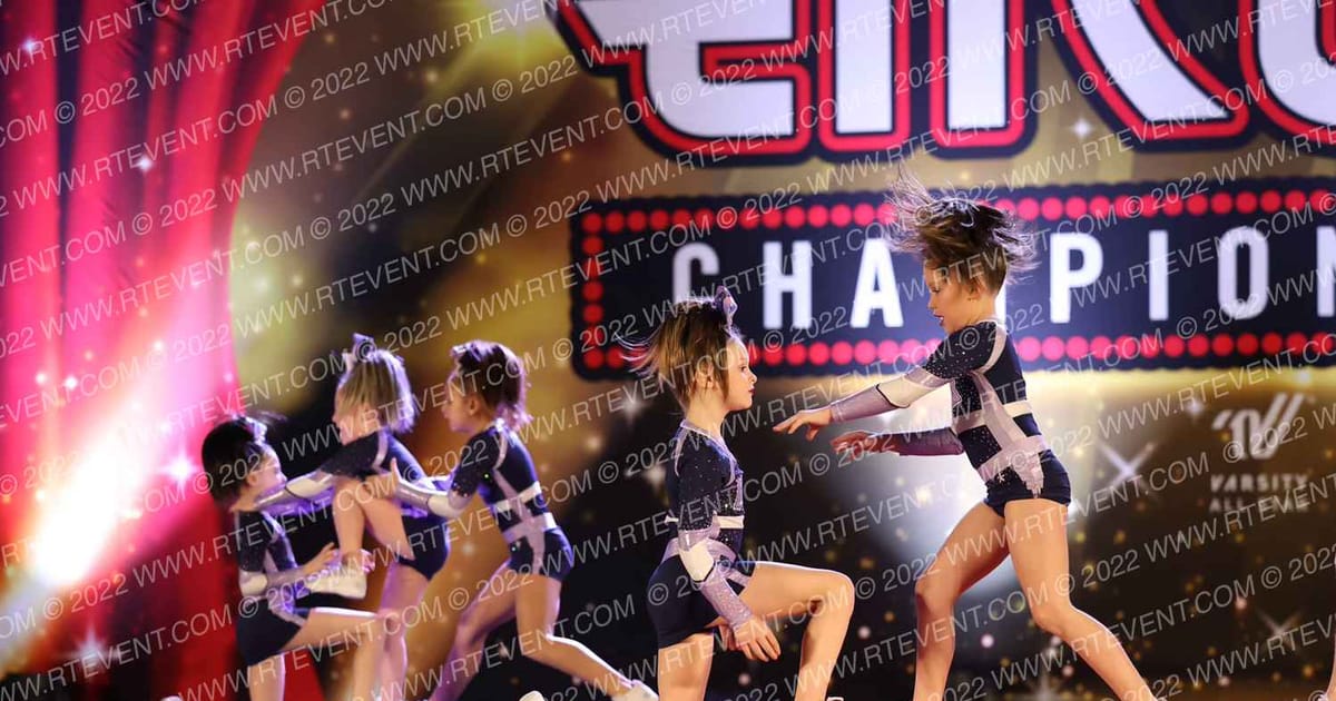 PKR Cheer Club White Lightning · Encore Baltimore Showdown DIDII