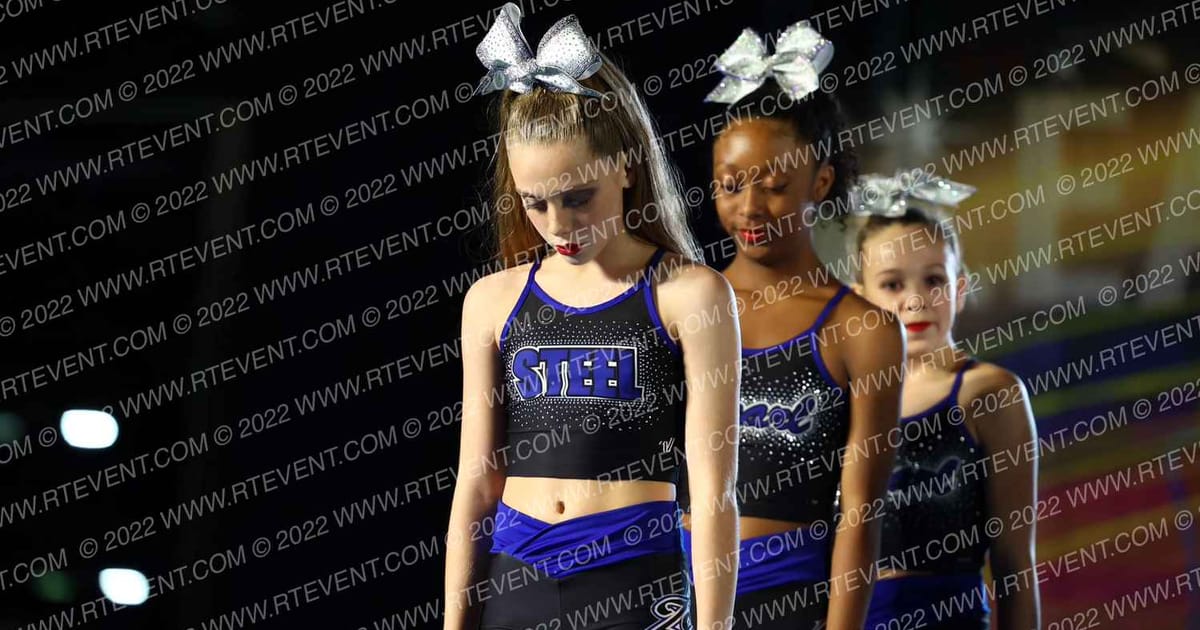 Zone Cheer All-Stars Pearl · Spirit Cheer Orlando