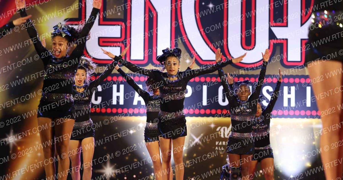 Tri-Town Competitive Cheerleading Black Ice · Encore Baltimore Showdown DIDII
