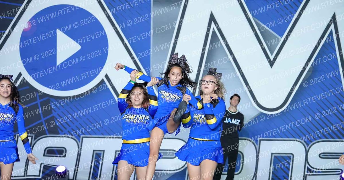 LIGHTNING ATHLETICS EXTREME · Showdown At The Bay