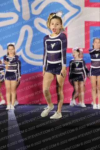 CheerVille NV Poison Ivy