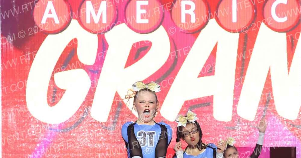 Triple Threat Cheer ROYAL STARS · The American Grand Nationals Las Vegas