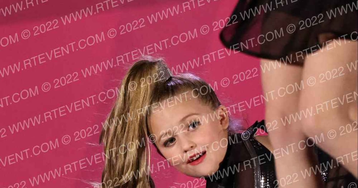 Icon Athletics Crystal Hearts · Gatlinburg Showdown