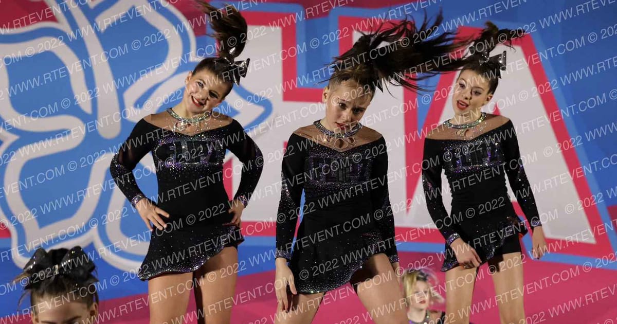 Carolina Flipz Lady Platinum · Gatlinburg Showdown