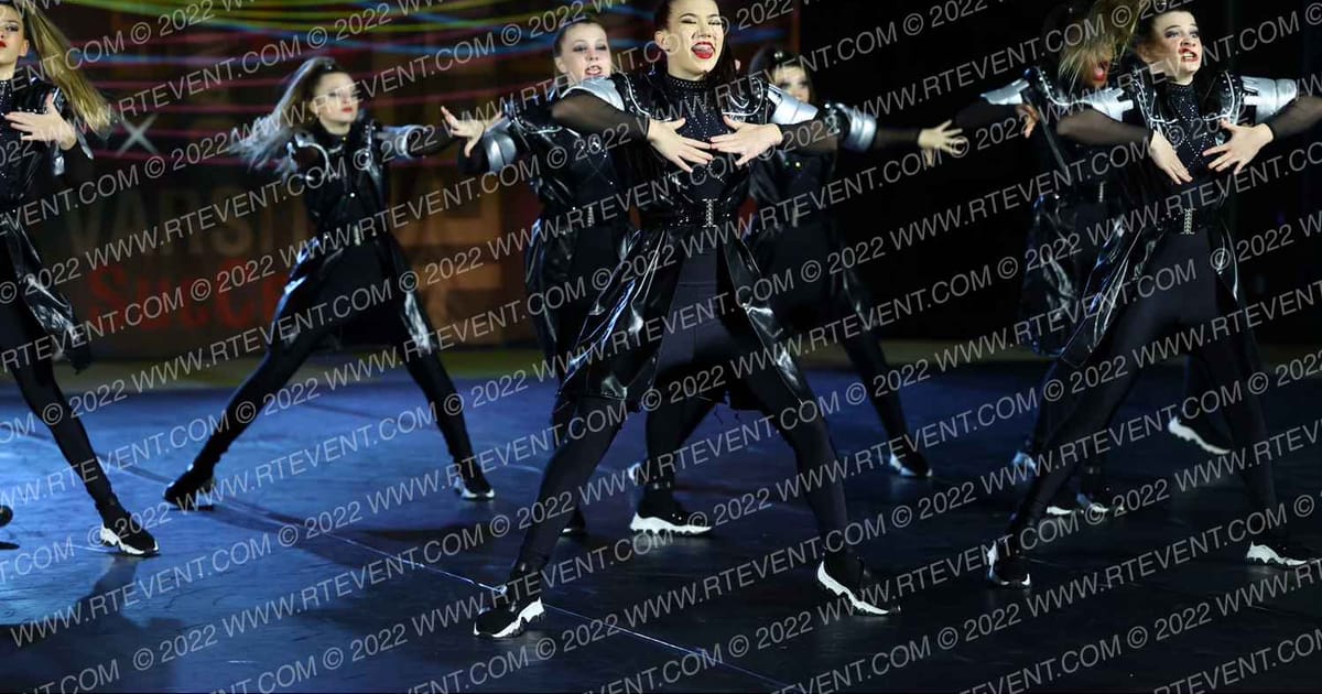 Legendary Athletics Senior Premier · Spirit Cheer Orlando