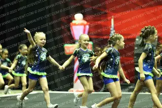 Bannons Cheer Force Padawans