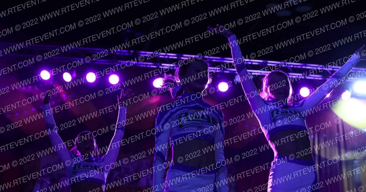 The Stingray All Stars Blush · Battle under the Big Top