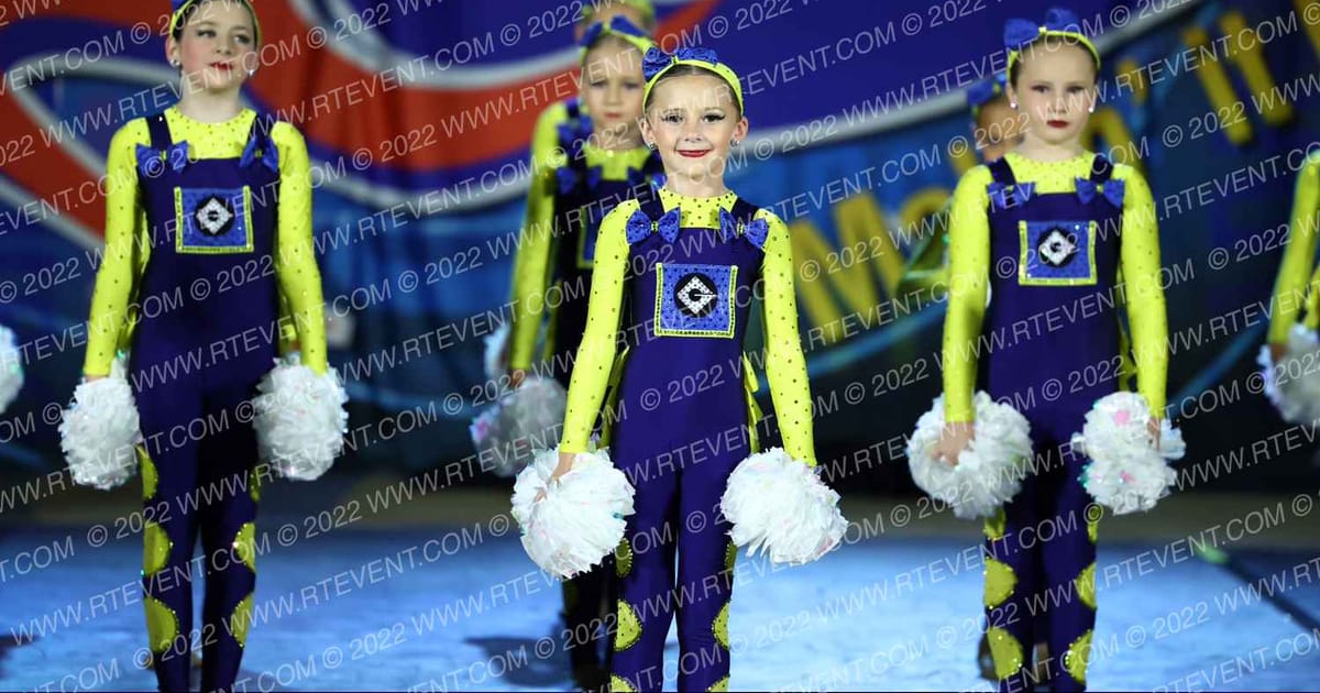 Dance Mania Mini Pom Large · Spirit Cheer Orlando
