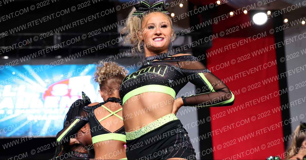 Cheer Extreme - Raleigh Lady Venom · Battle under the Big Top