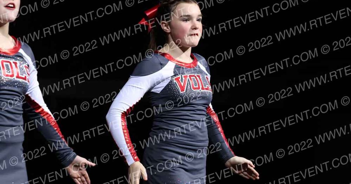 Pineville JH School Novice JHMS Crowd Performance · NCA State of Texas Championship