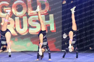 Royals Cheer Force Arkansas