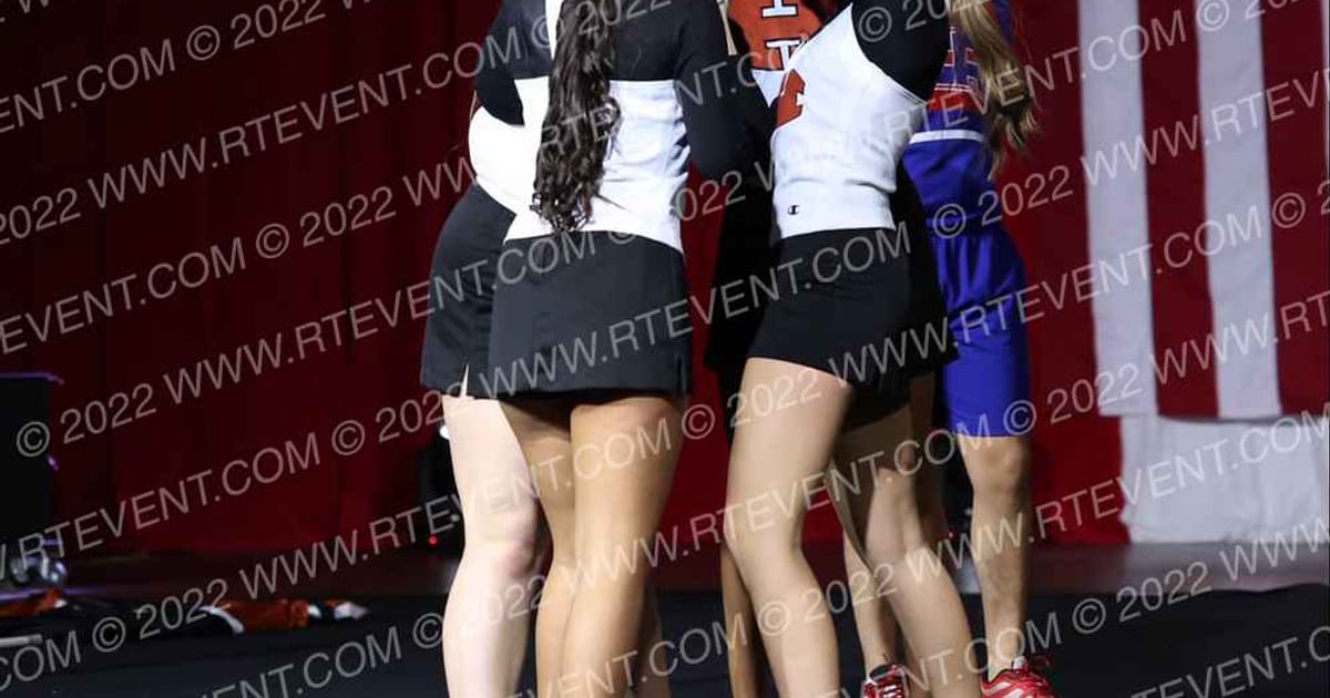 Hutto High School Novice Varsity Crowd Performance · NCA State of Texas Championship