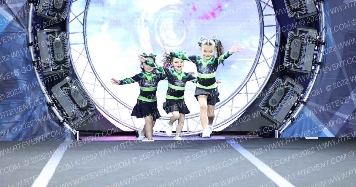 Invasion Cheer TINY RECRU1TS · The Cheer Tour Tampa