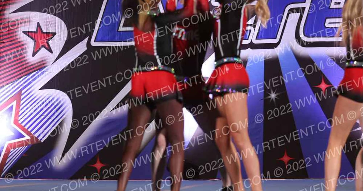 FAME Midlo Covergirls · Richmond Classic